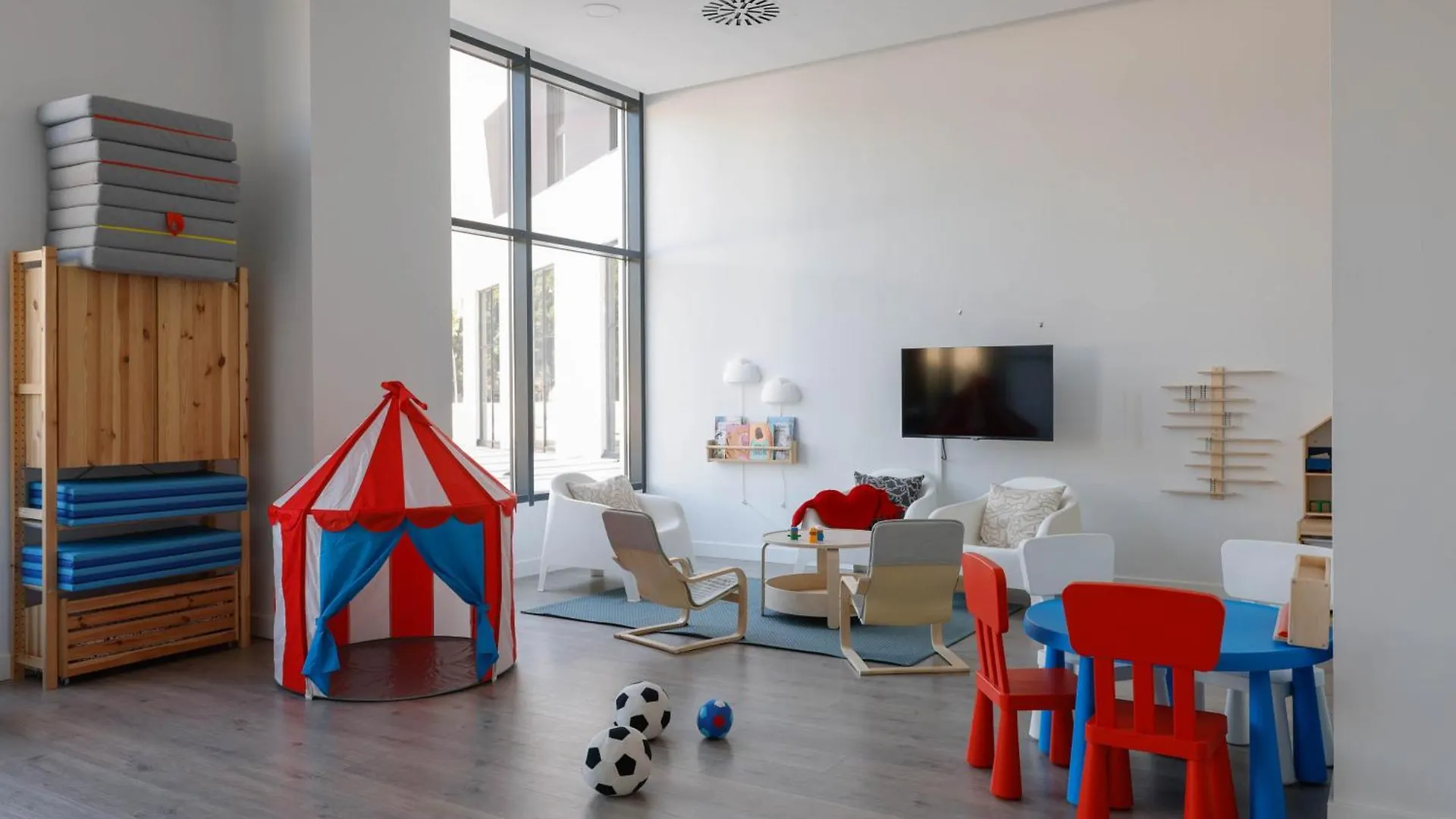 מאלגה Urban Sky Serviced Apartments By P&O 26H 0*,