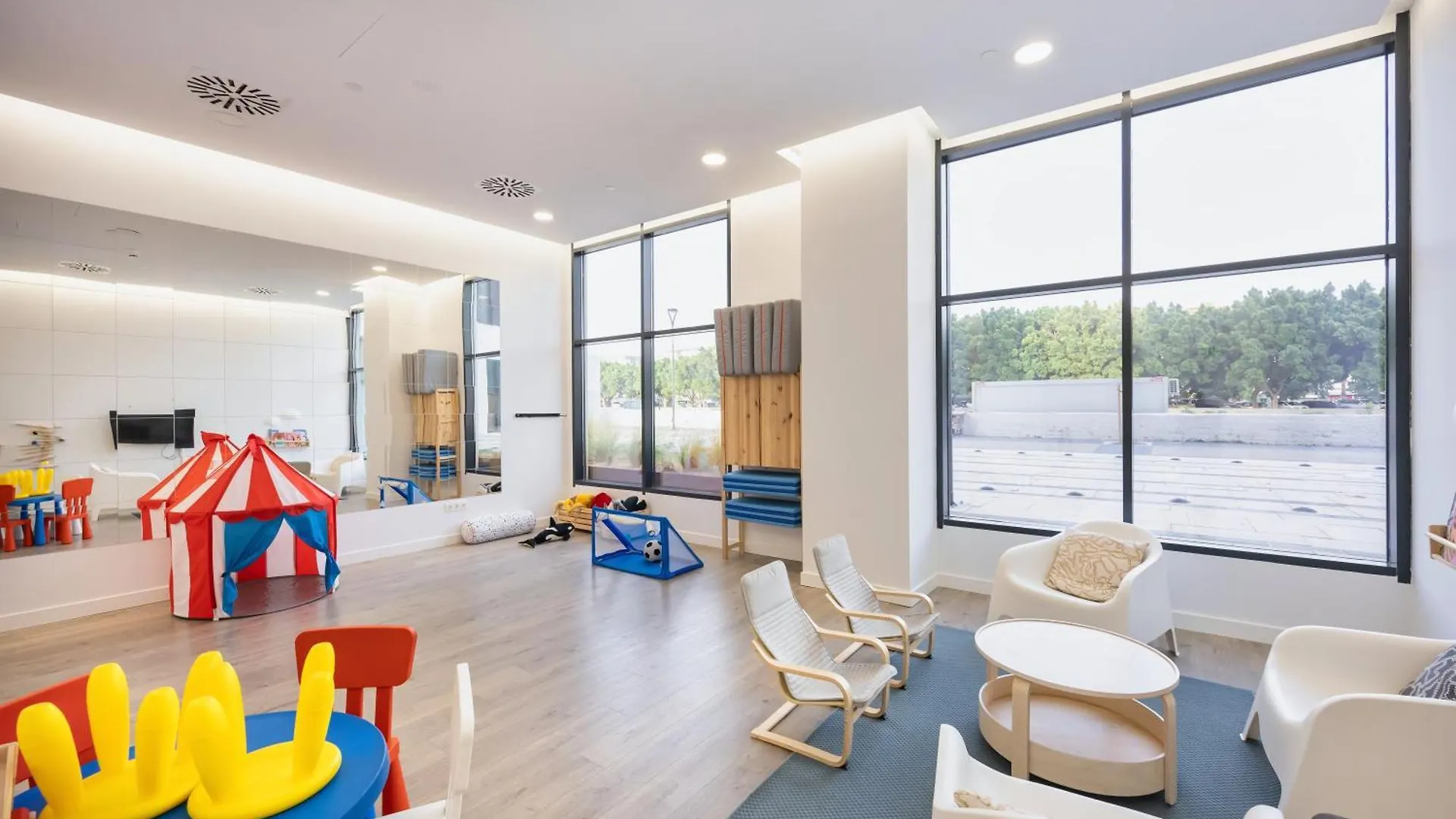 מאלגה Urban Sky Serviced Apartments By P&O 26H